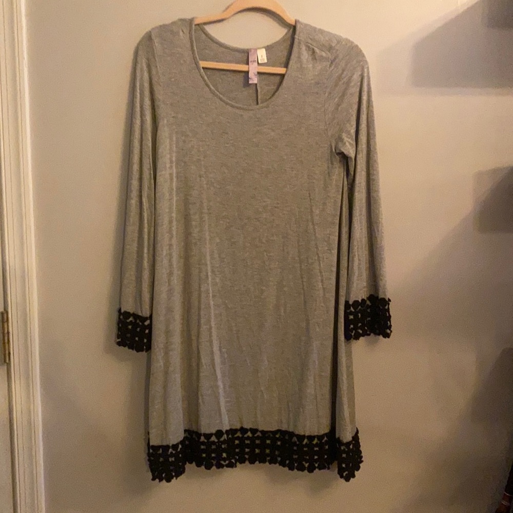 Alya gray long sleeve dress